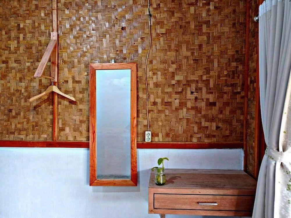 Cianjur Paddies Hostel Basic Quadruple Room 18