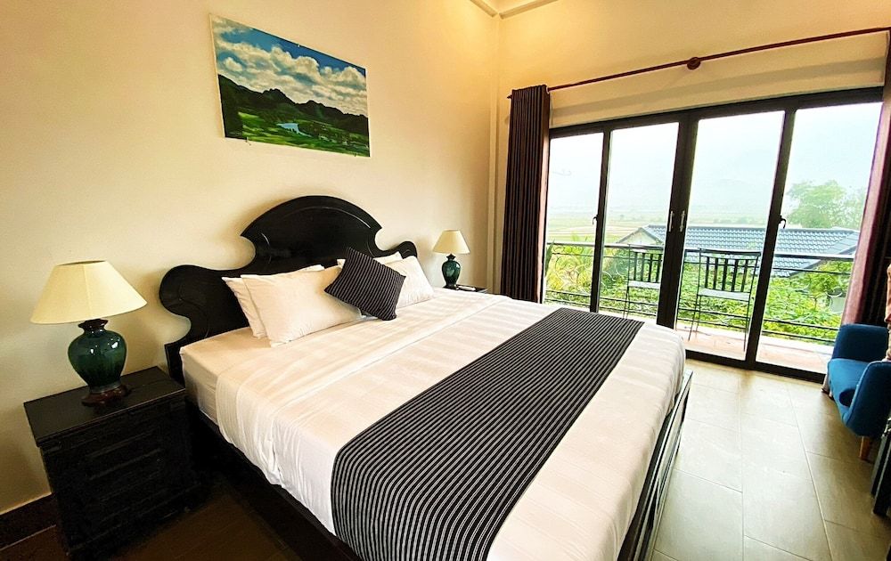 Karst Villas Phong Nha Deluxe Room 6