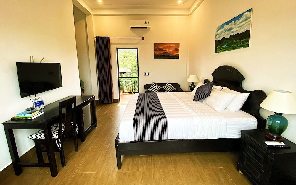 Karst Villas Phong Nha Deluxe Room 5