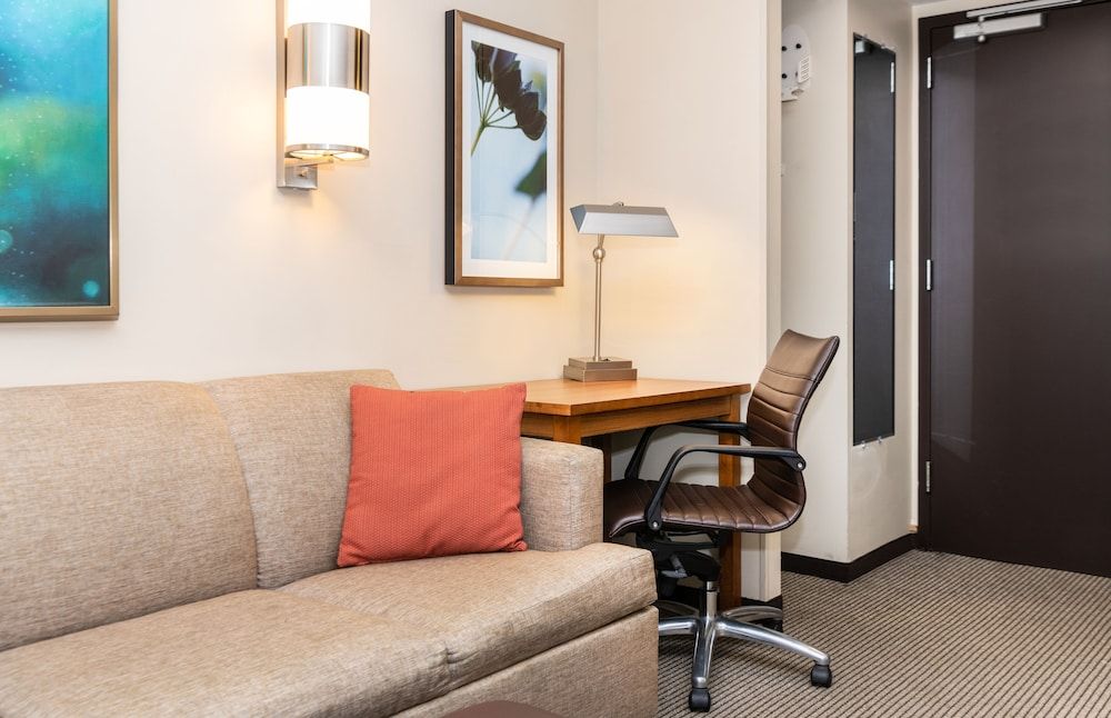 Hyatt Place New York Midtown South Standard Room, 1 King Bed, City View (Empire State Building) 4