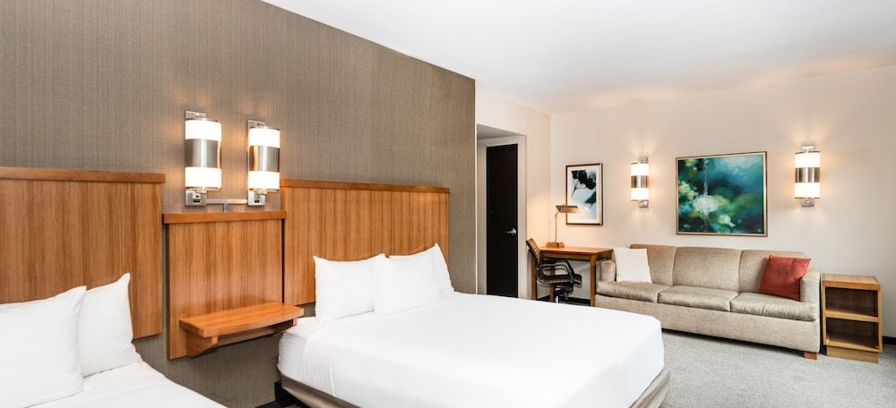 undefined Hyatt Place New York Midtown South 7