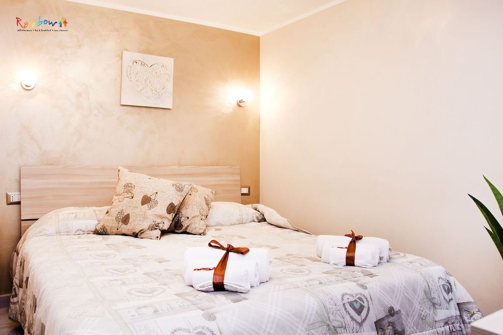 B&B Porta San Paolo Deluxe Quadruple Room (Vicoletto) 3