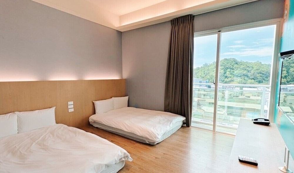 Deluxe Quadruple Room