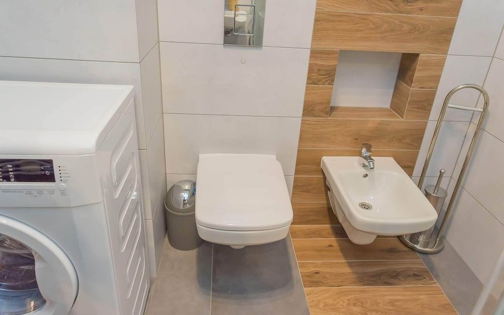 Easy Rent Apartments - COZY Deluxe Apartment 5