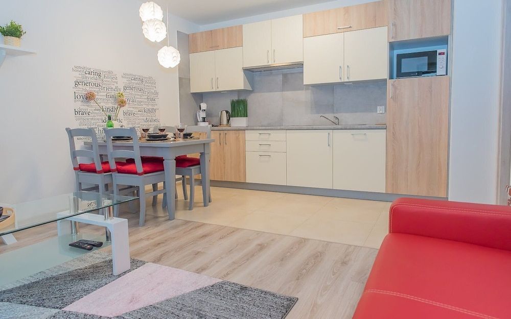 Easy Rent Apartments - COZY Deluxe Apartment 8