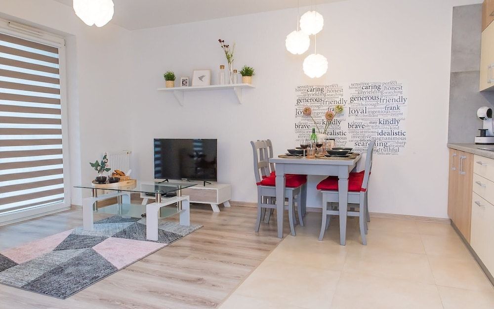 Easy Rent Apartments - COZY Deluxe Apartment 10