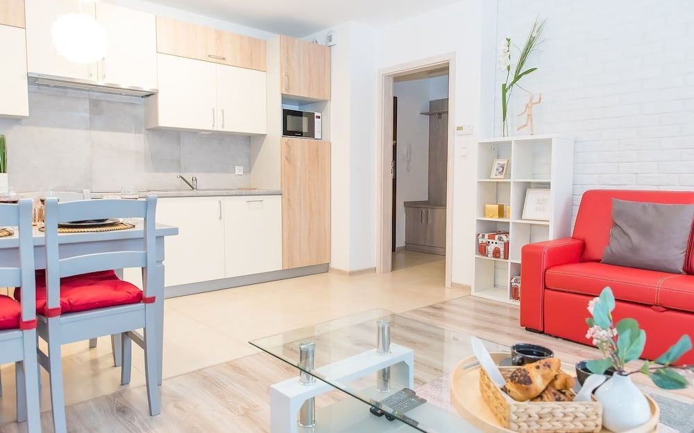 Easy Rent Apartments - COZY Deluxe Apartment 13