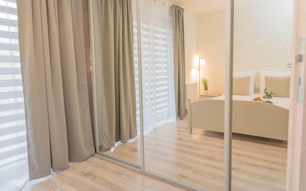 Easy Rent Apartments - COZY Deluxe Apartment 6