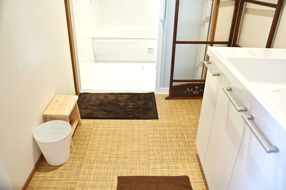 Kyoto Machiya Saikyo-Inn Holiday Home, Beni 17