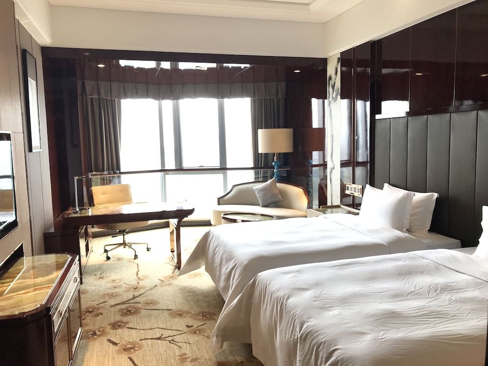 undefined Guangzhou Estandon Hotel 10