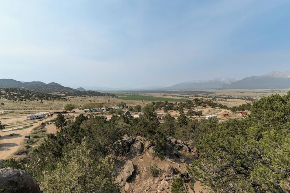 BV Overlook Camp & Lodging Columbia Tiny Home 3