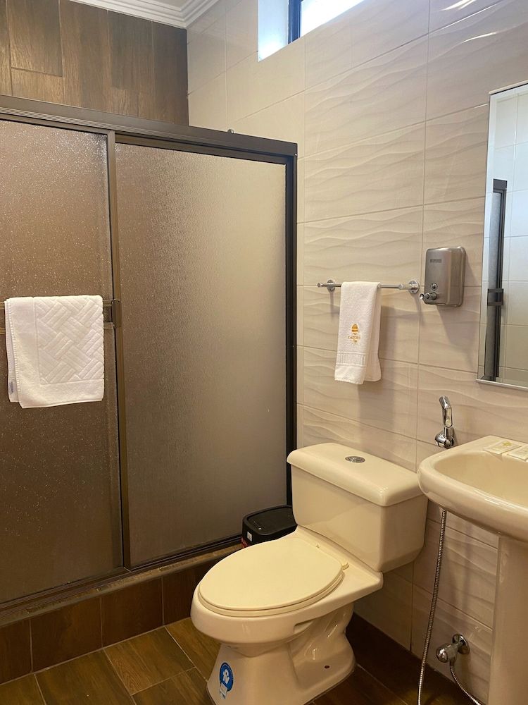 Hostal California Inn Standard Single Room, 1 Large Twin Bed 5
