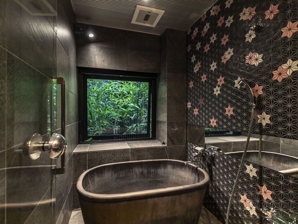 Tabist KIYOMIZU Gion Quadruple Room - Japanese Western style (Non-Smoking) 5