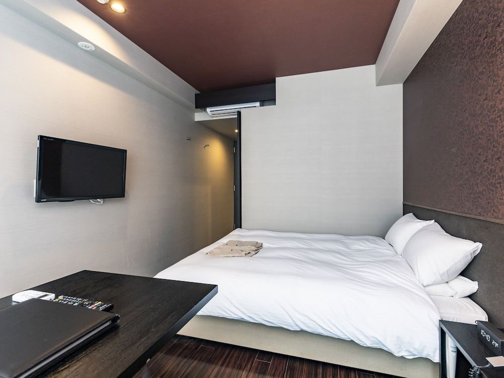 Tabist KIYOMIZU Gion Double Room (Non-Smoking) 12