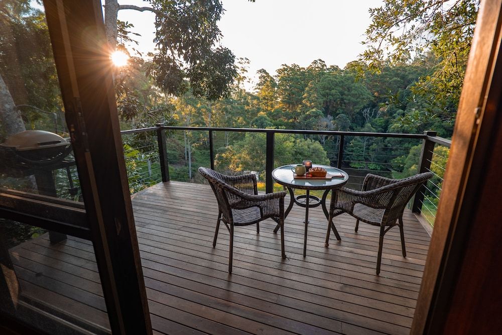 Whispering Valley Cottage Retreat Romantic Cottage, 1 Bedroom (Sally Wattle) 5