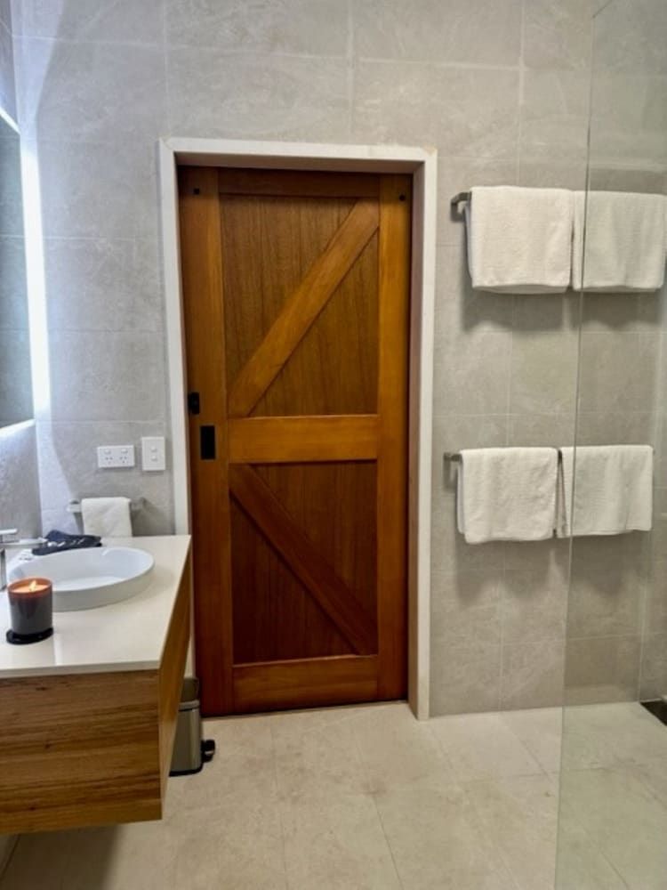 Whispering Valley Cottage Retreat 2 Bedroom Cottage (Rose Gum) 5