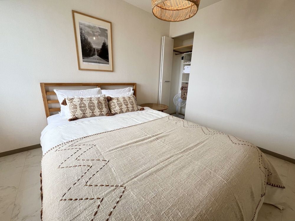 undefined AMS tower 10