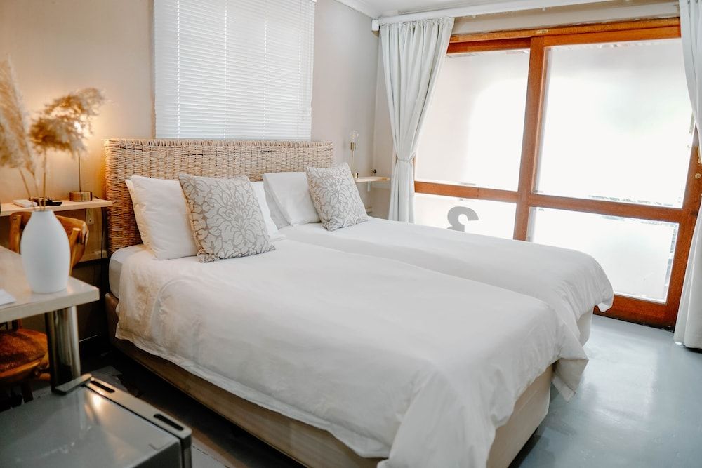 Lighthouse Guesthouse & Cafe Standard Room 2