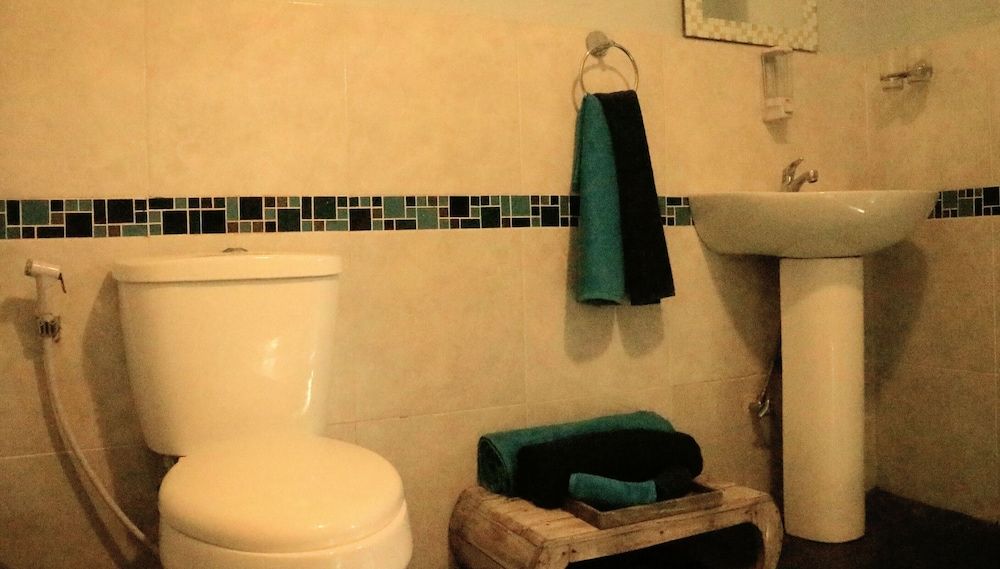 Batur Sunrise Guesthouse Queen Room on 2rd Floor 4