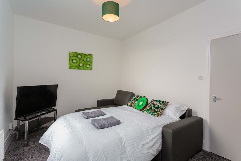 undefined Cherry Property - Kiwi Suite 10