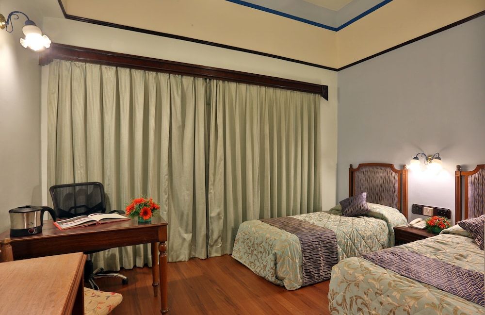 Hotel Mandovi Deluxe Room 3