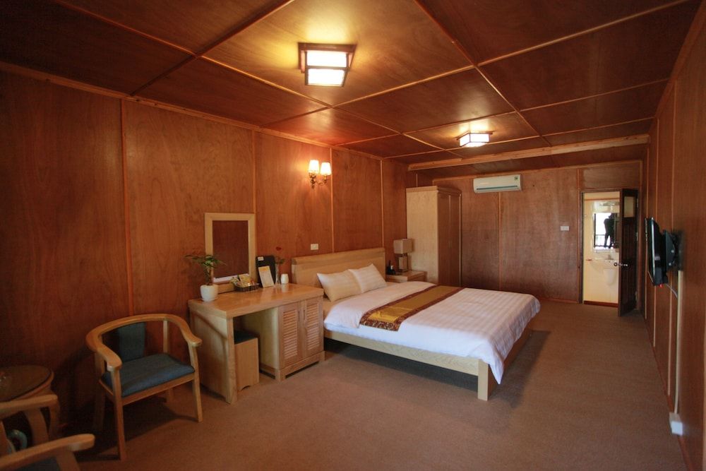 undefined Paragon Resort