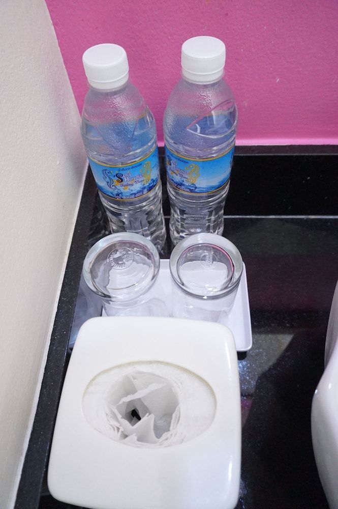 The Pho Thong Phuket Deluxe Double Room 4