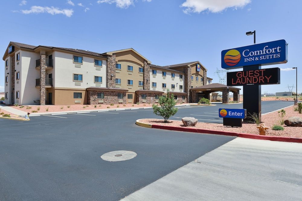 undefined Comfort Inn & Suites Page at Lake Powell 4