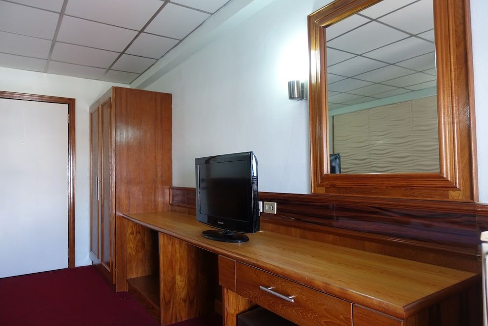 Serene Hotel Deluxe Room 5