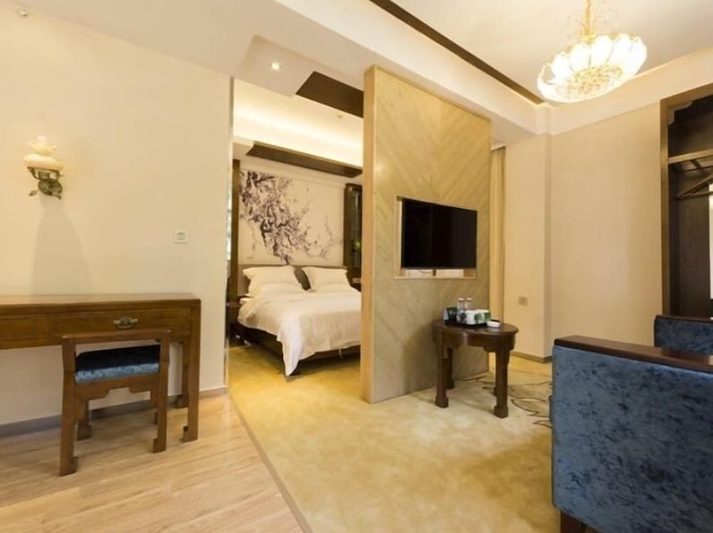 Greentree Inn Shenzhen Futian Suite