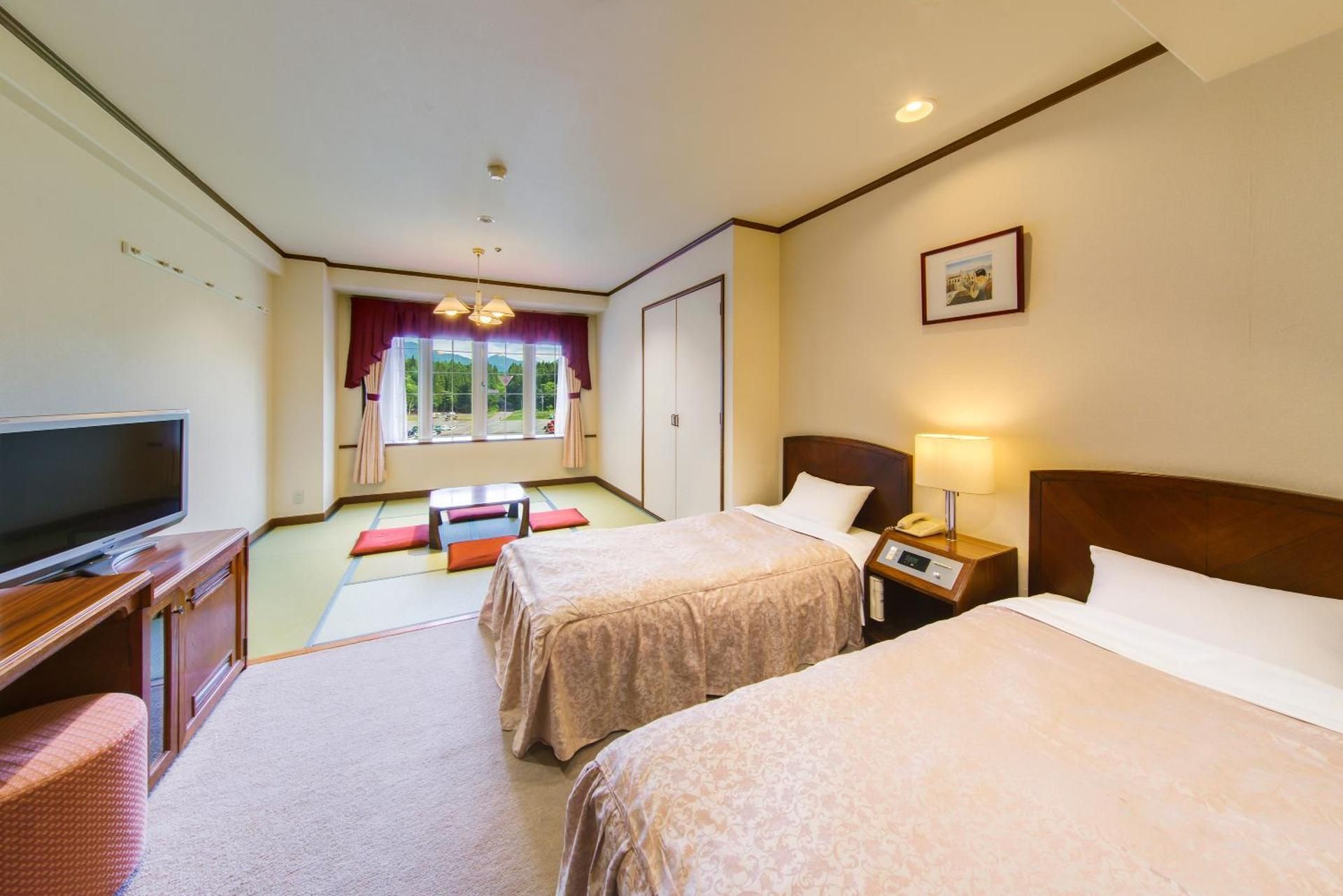 Standard Room with Tatami Area