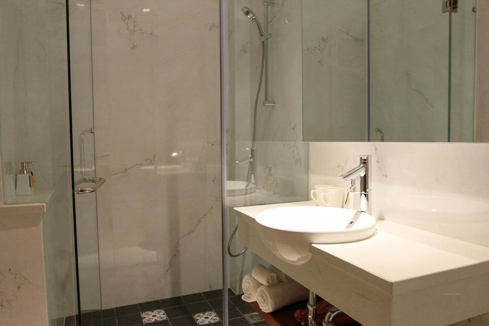 The Lighthouse Apartment, City View 5