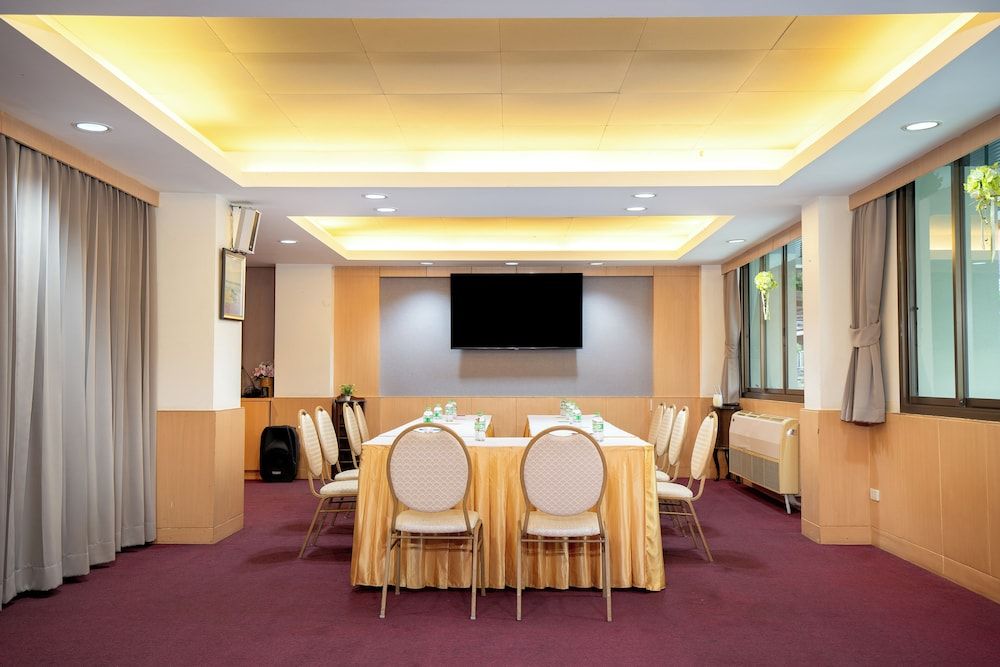 undefined P-Park Hotel Bangkok 7