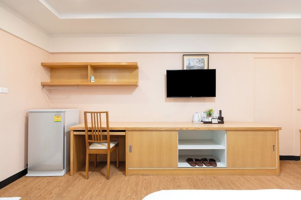 P-Park Hotel Bangkok Superior Double Room 12