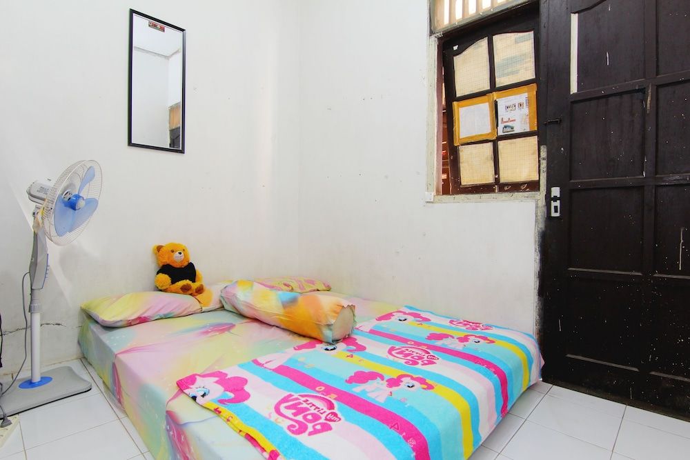 Standard Triple Room, Shared Bathroom