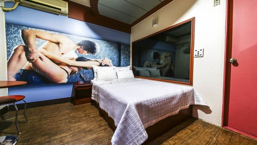 undefined Swiss Motel 2