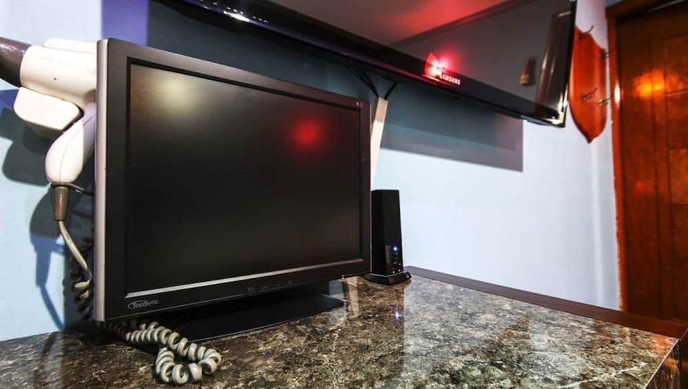 Swiss Motel Standard Room 9