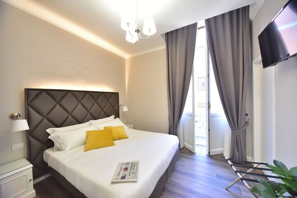 undefined SACCONI PALACE SUITE ROMA 4