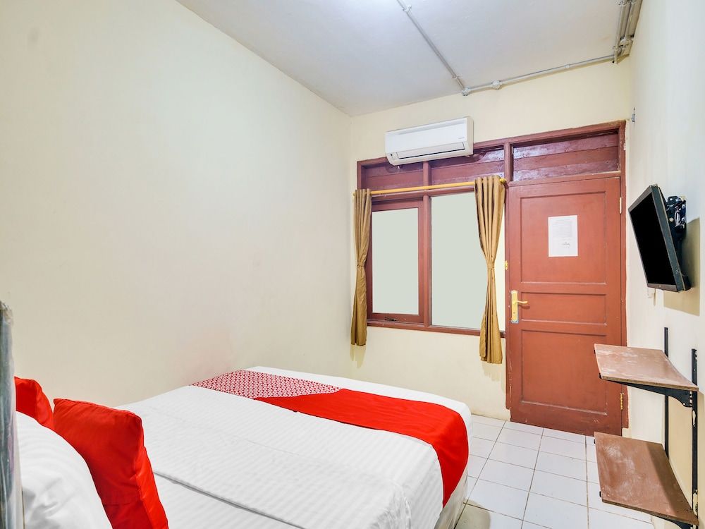 OYO 591 Mn Residence Syariah Standard Double Room 7