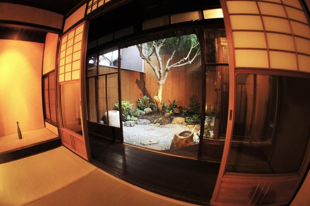 Guesthouse KIOTO - Hostel Japanese Style Room (Shiki) 1 Floor with Wi-Fi, Garden View, Non Smoking