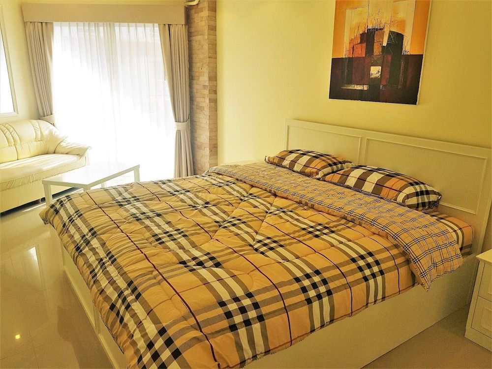 undefined 12th Floor Studio Apartment at Jomtien Beach Condominium 7