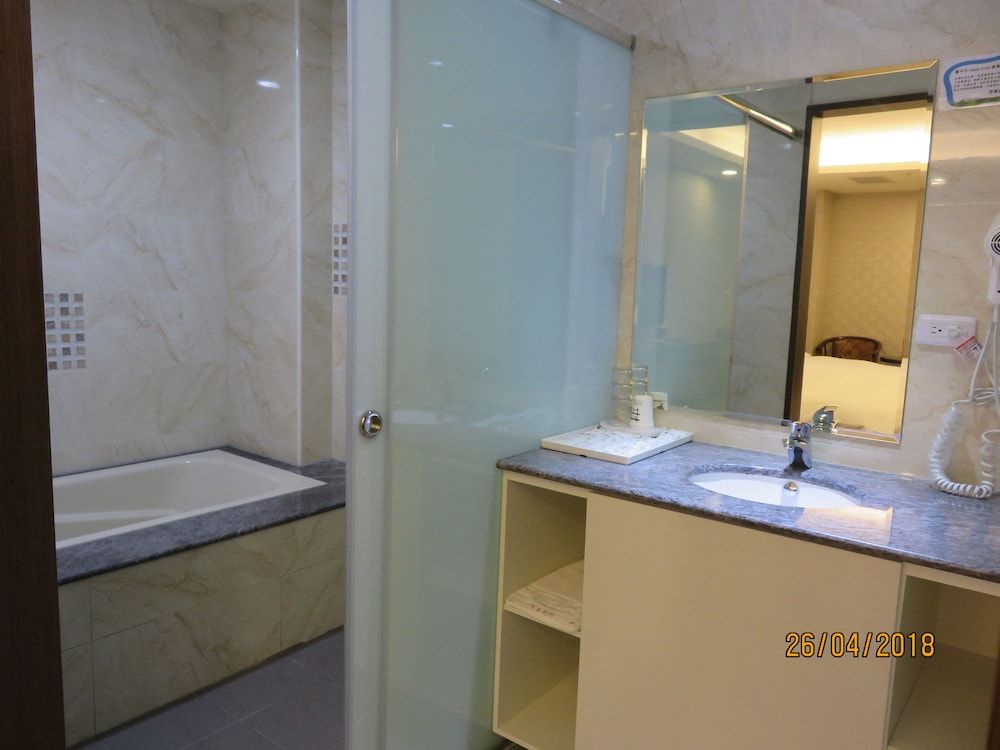 Maohua Motel Business Triple Room, Multiple Beds, Accessible, Non Smoking 3