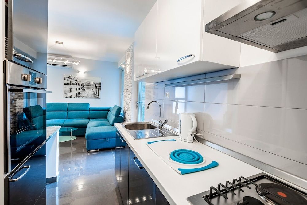 undefined Modern apt Close to Znjan Beach, With big Terrace 7