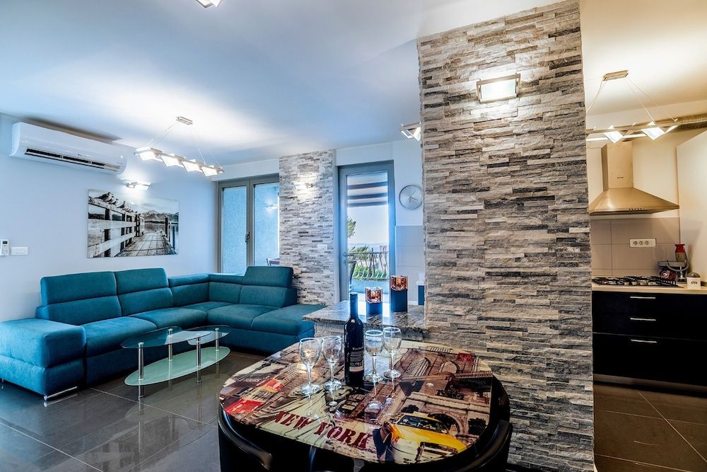 undefined Modern apt Close to Znjan Beach, With big Terrace