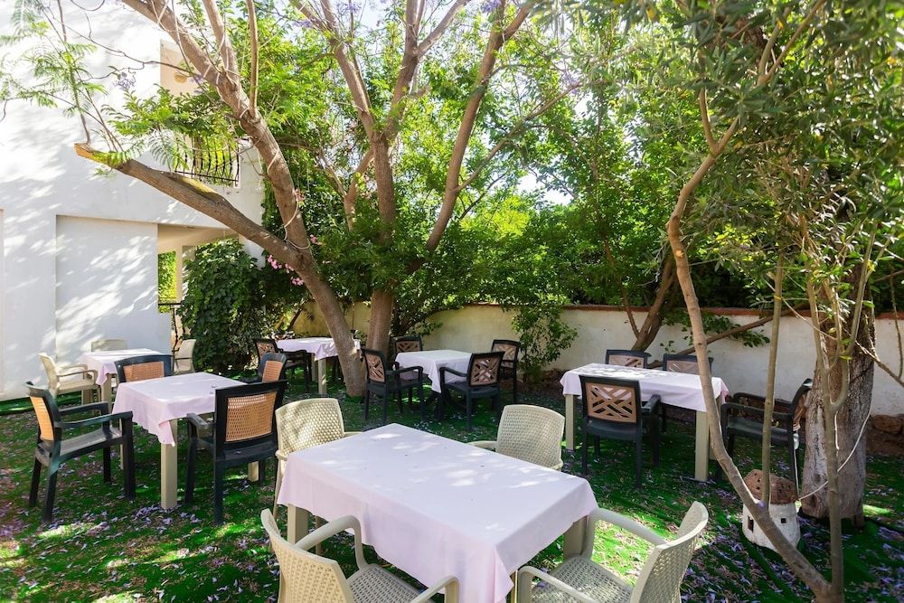 undefined Kriss Hotel 4