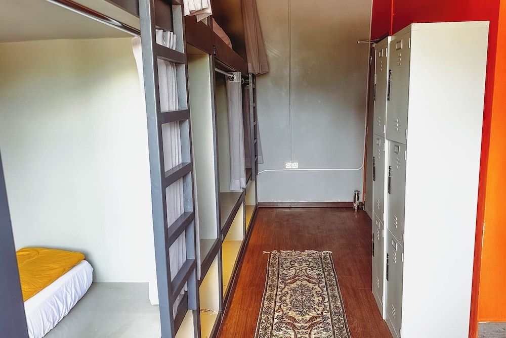 undefined Arch Dormitorio Cenang  - Hostel 8