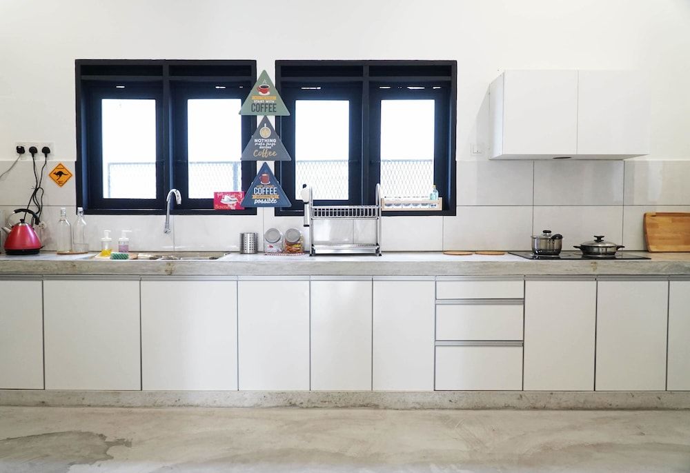 In Homs 26 House, 4 Bedrooms 12