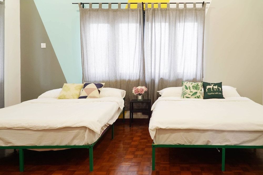 In Homs 26 House, 4 Bedrooms 5