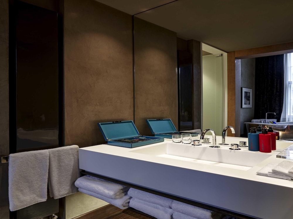 undefined Das Stue 10