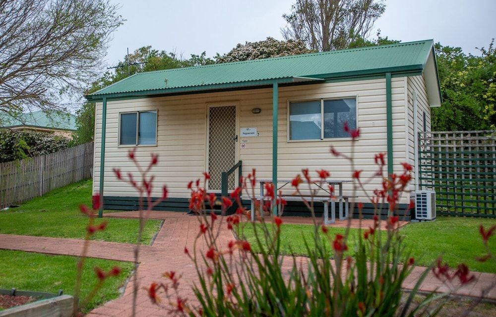 Standard Chalet, 1 Queen Bed with Sofa bed, Non Smoking, Kitchenette